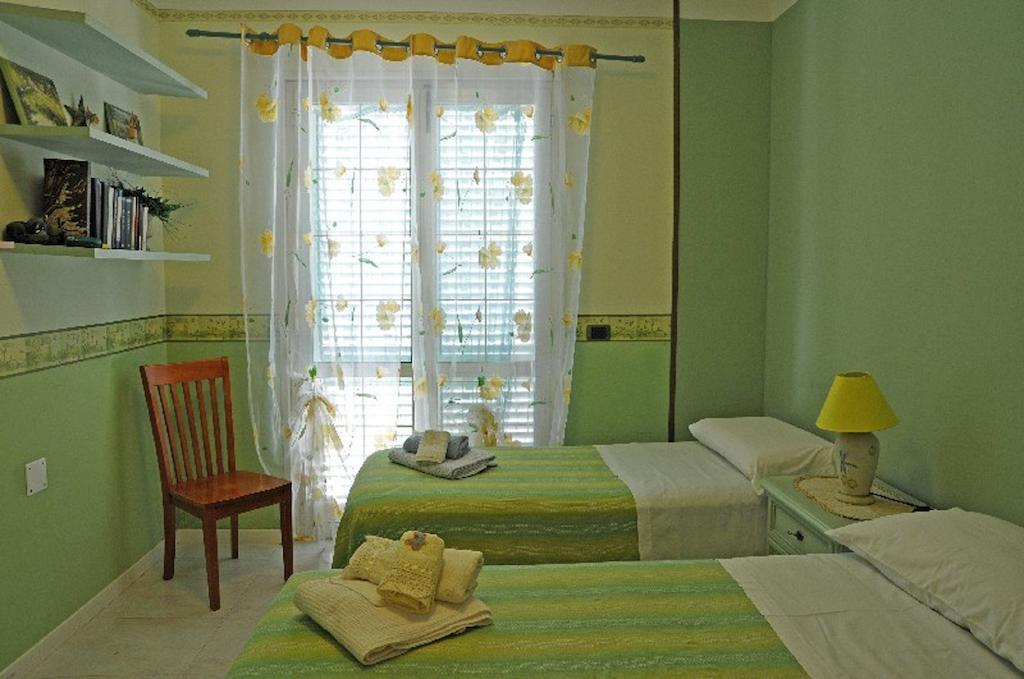 Oasi Del Relax Bed and Breakfast Civitavecchia Kamer foto